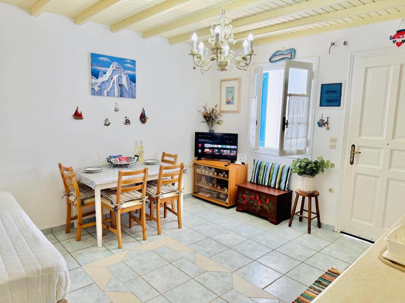 Apartment Stylish 2 Bd Escape With Patio At